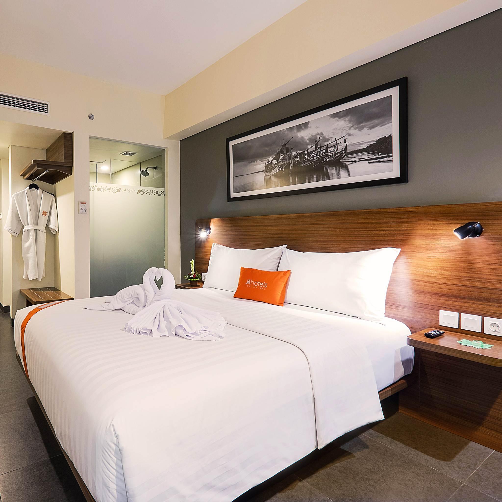 J4 Hotels Legian Esterno foto