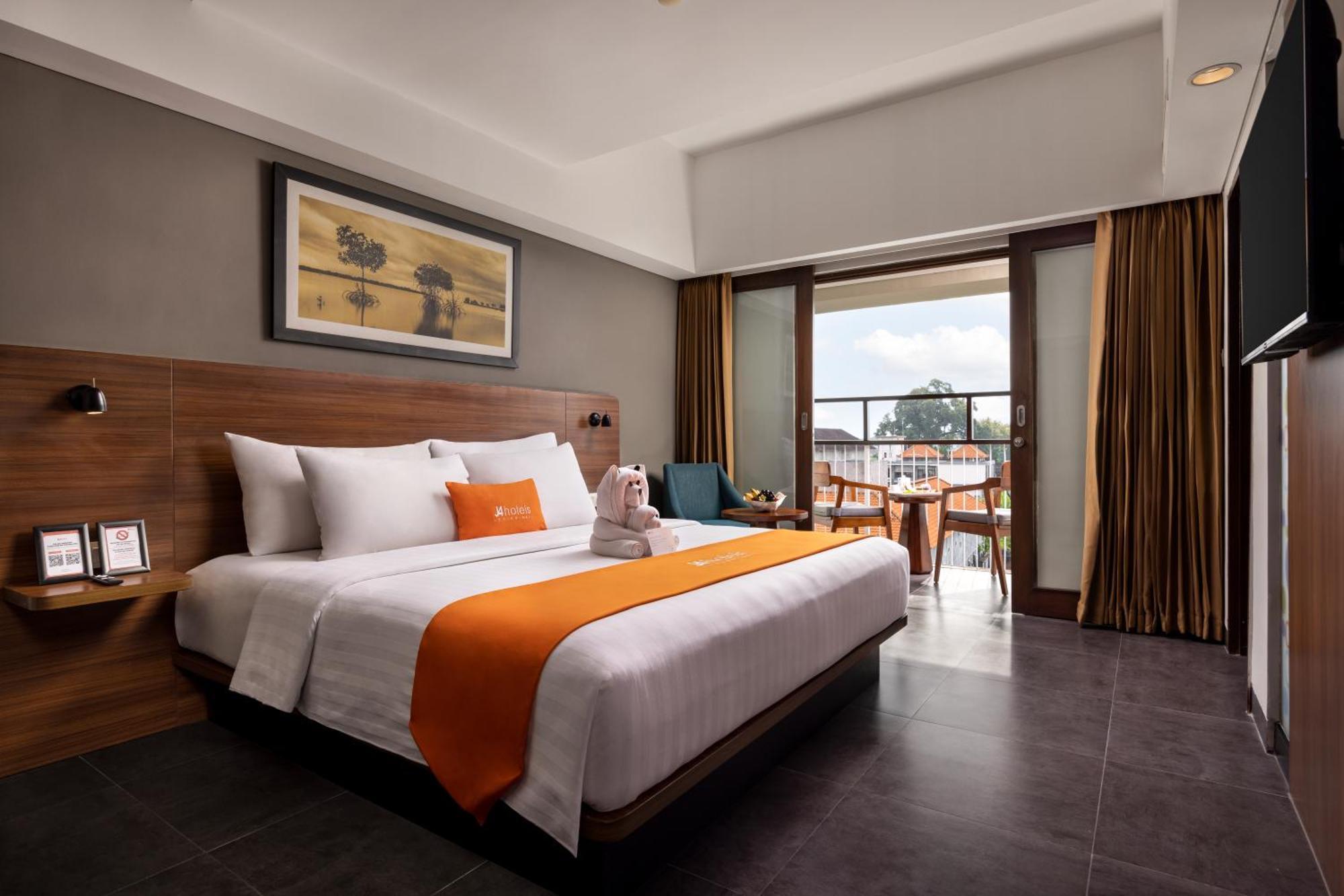 J4 Hotels Legian Esterno foto